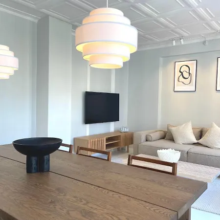 Two Bedroom Flat In Vibrant Area * Copenhagen