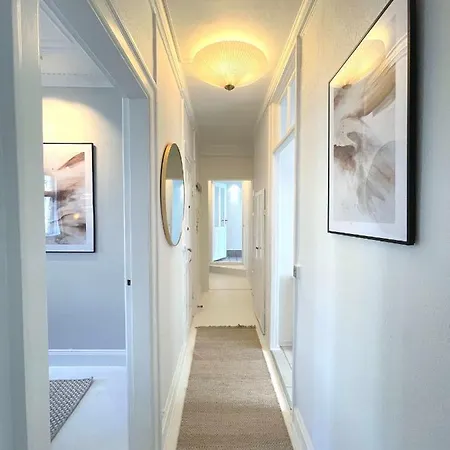 Two Bedroom Flat In Vibrant Area Apartment Copenhagen